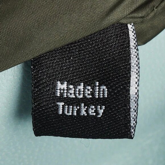 Mulberry Acrylic Green Quilted Leather Little Softie Crossbody Bag - Picture 2 of 10